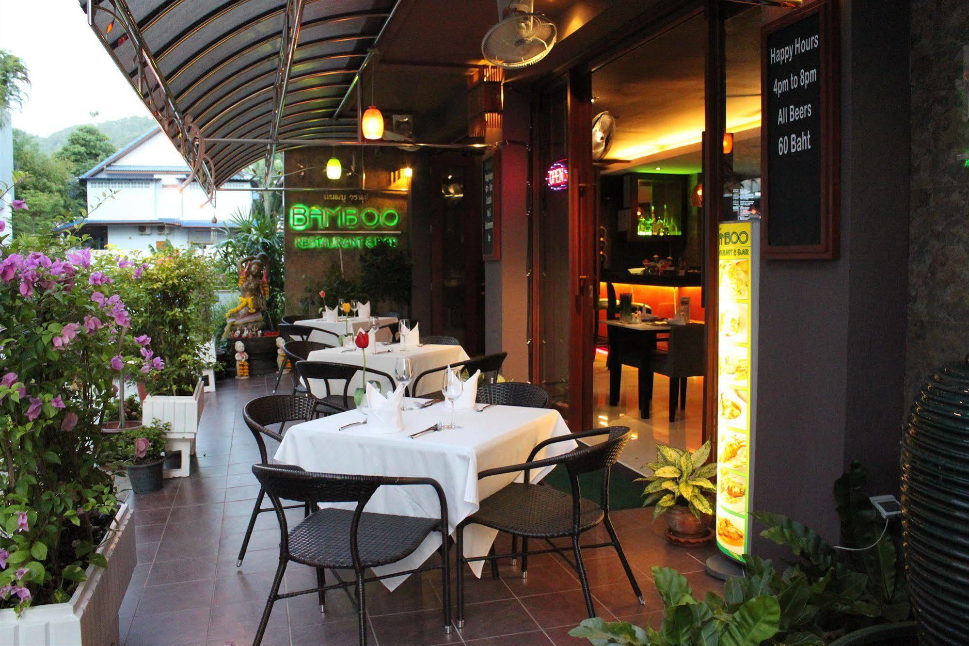 Hemingway'S Hotel Patong Kültér fotó
