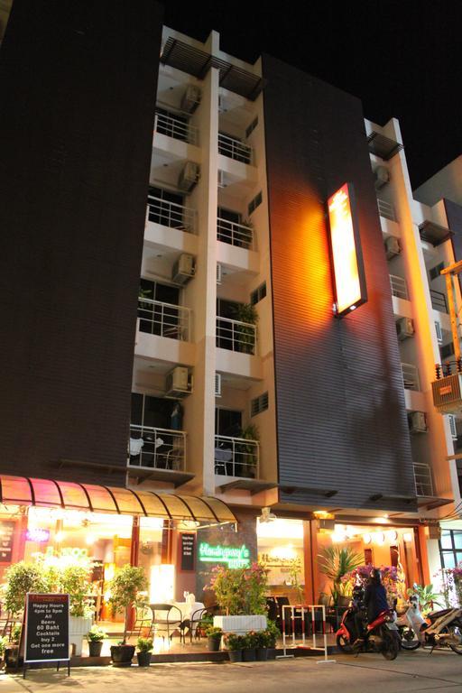Hemingway'S Hotel Patong Kültér fotó
