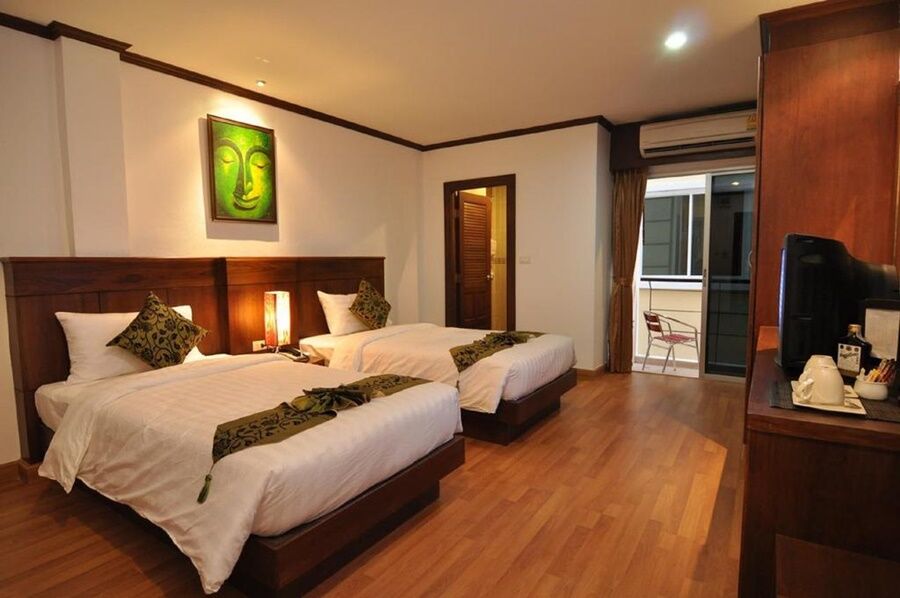 Hemingway'S Hotel Patong Kültér fotó