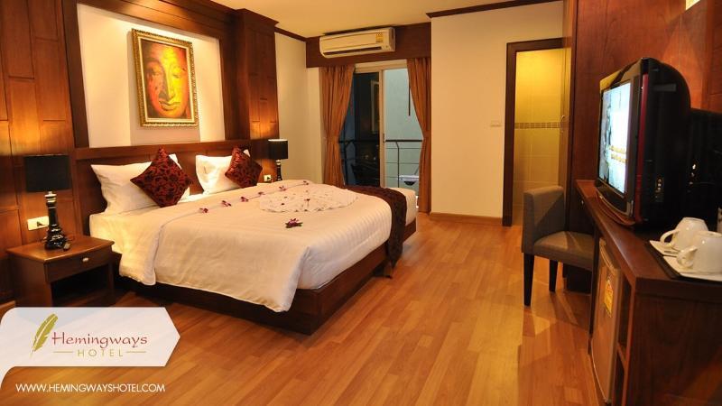 Hemingway'S Hotel Patong Kültér fotó